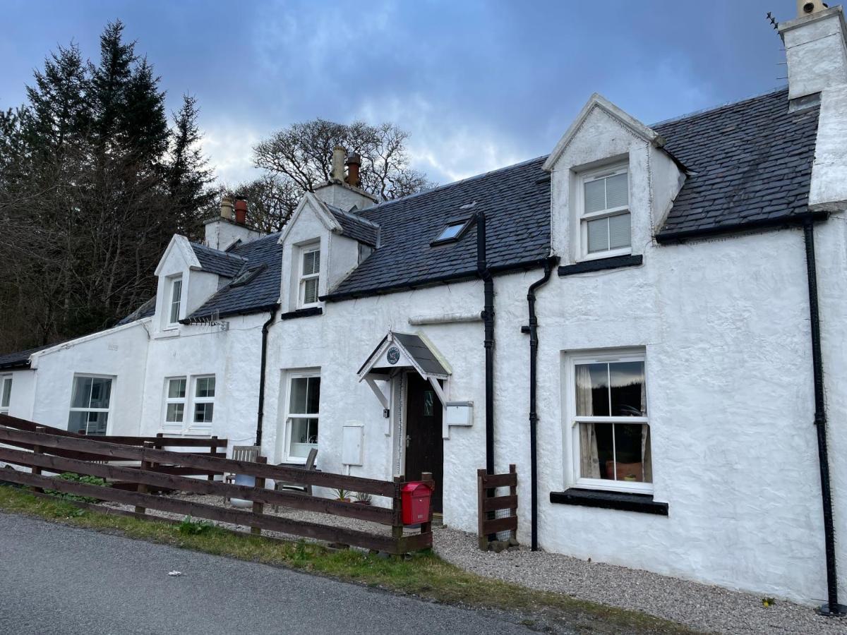 1 Keepers Cottage Skeabost Bridge Isle Of Skye Exterior foto